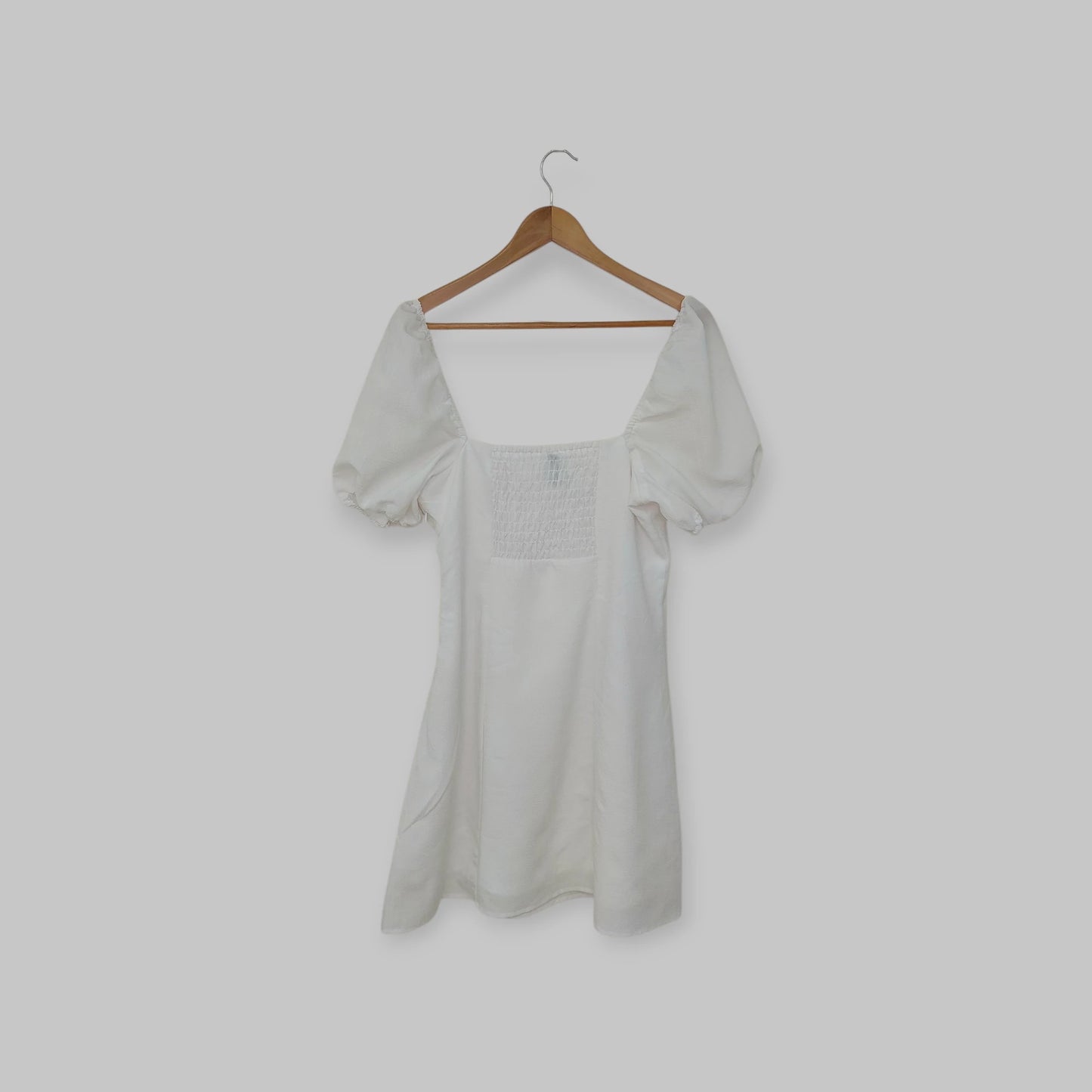 فستان أبيض قصير، H&M | مقاس 40