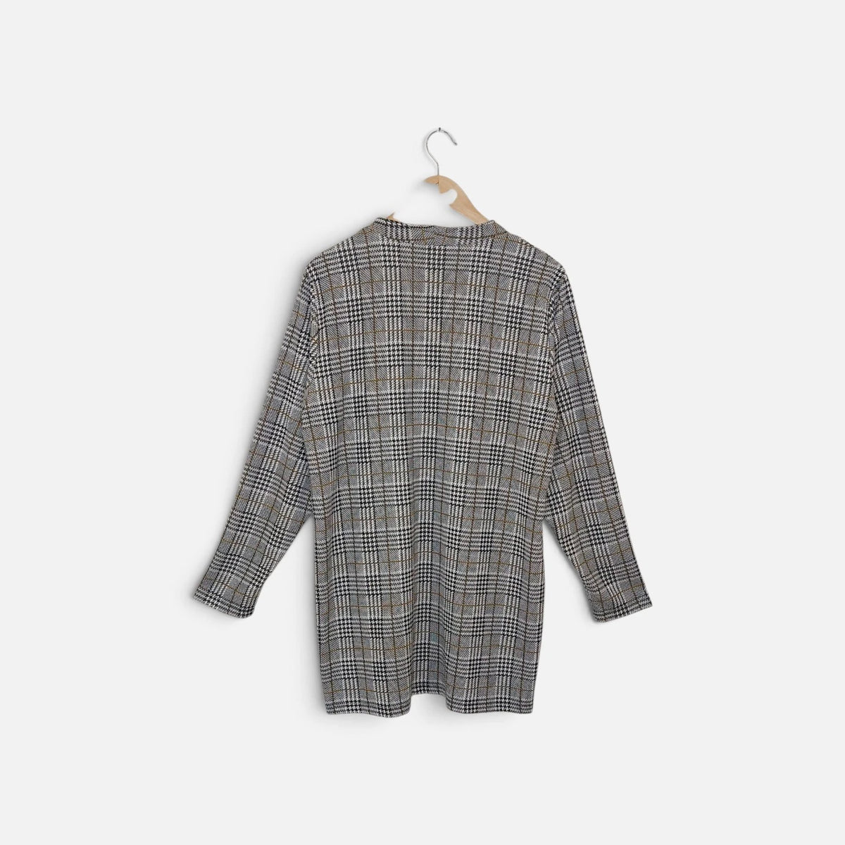 עליונית משובצת בצבע אפור שחור | מידה 5