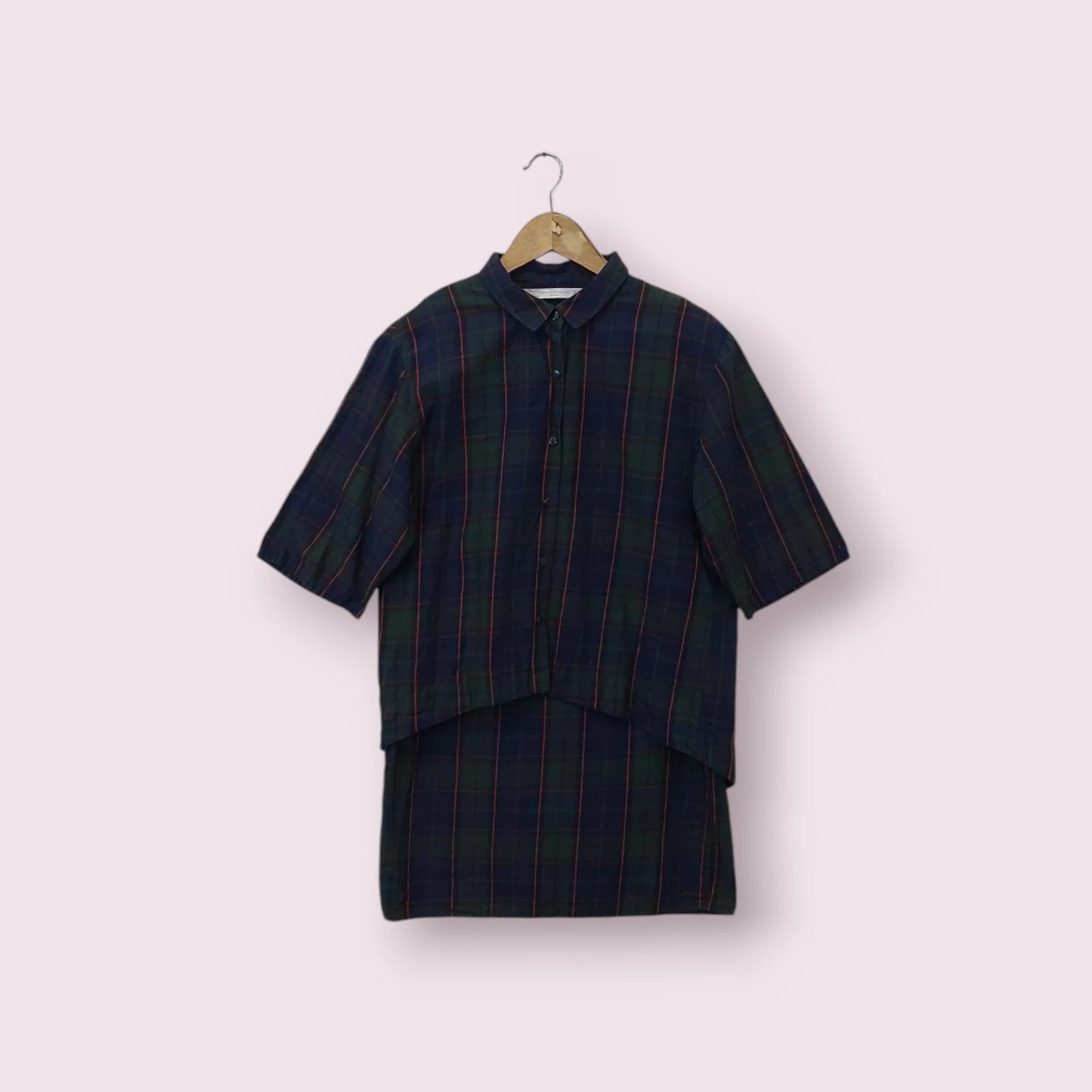 فستان أزرق وأخضر مع شريط أحمر بمقاس: XS العلامة التجارية: ZARA | مقاس XS