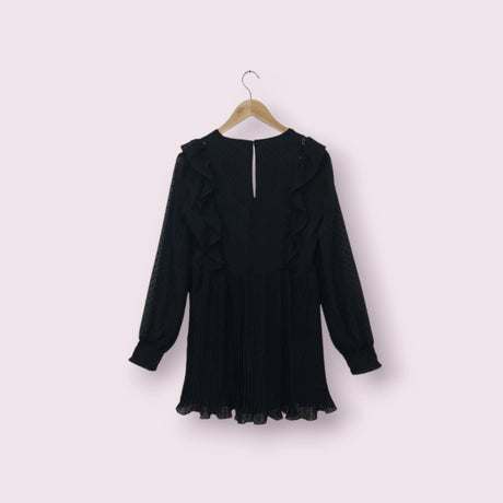 فستان أسود قصير المقاس: S العلامة التجارية:Zara | مقاس S