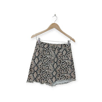 تنورة قصيرة بنقشة فهد من ZARA | مقاس S