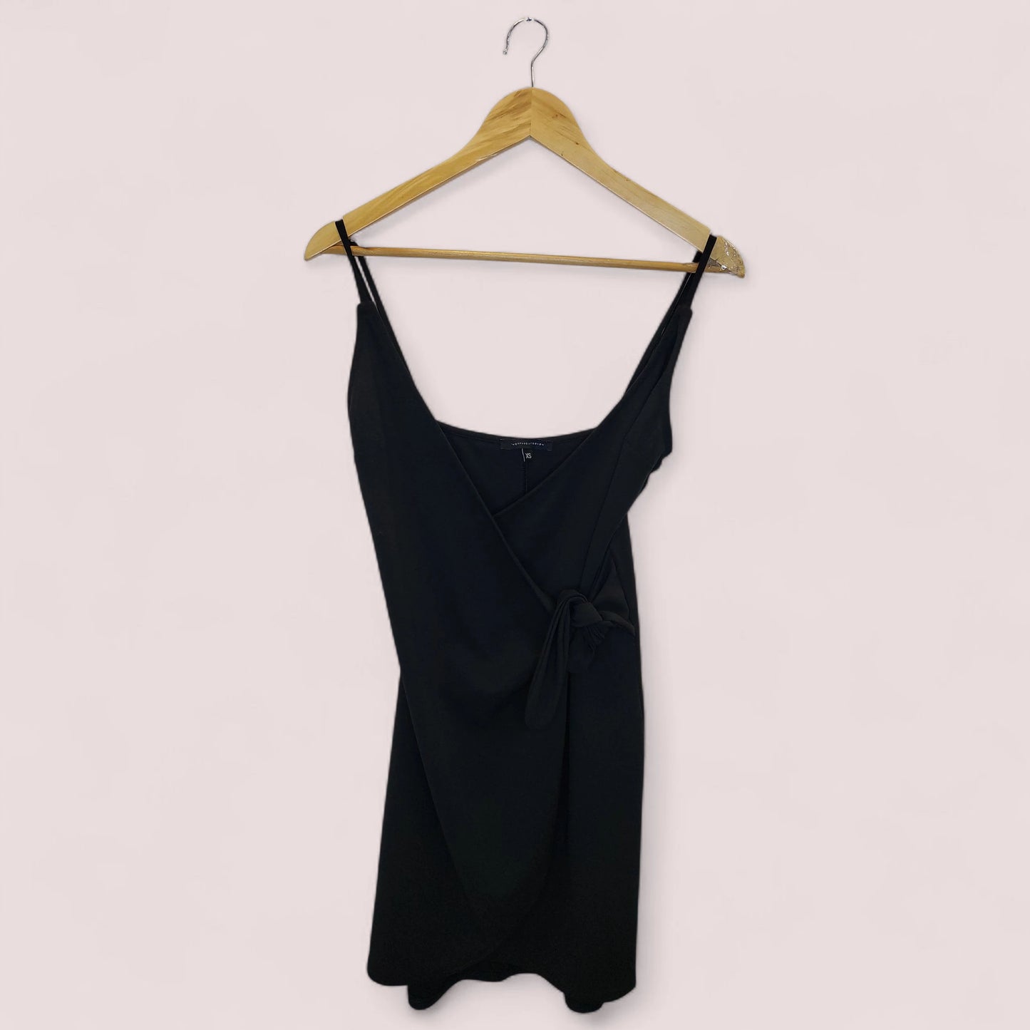 فستان أسود TWENTYFOURSEVEN | مقاس XS