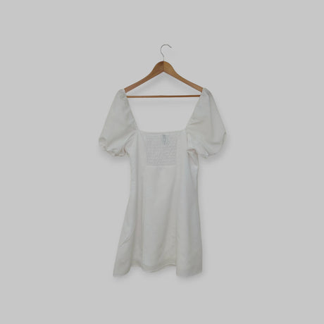 فستان أبيض قصير، H&M | مقاس 40