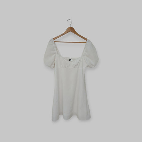 فستان أبيض قصير، H&M | مقاس 40