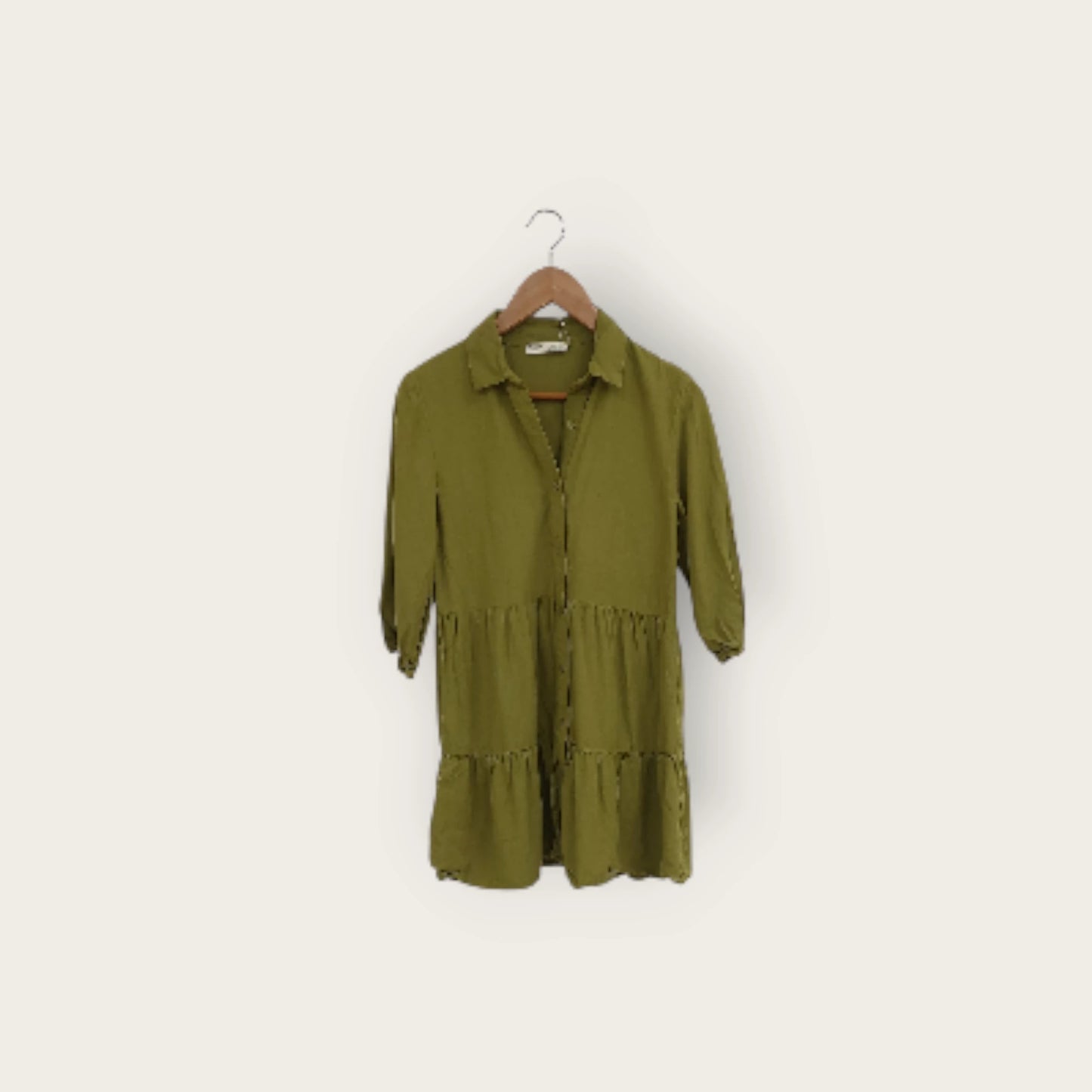 قميص بأزرار أخضر زيتي من PULL & BEAR | مقاس S