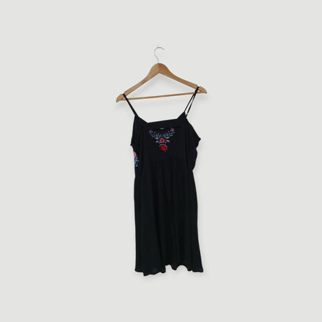 100% فيسكوز، فستان أسود قصير، BOOHOO | مقاس 44