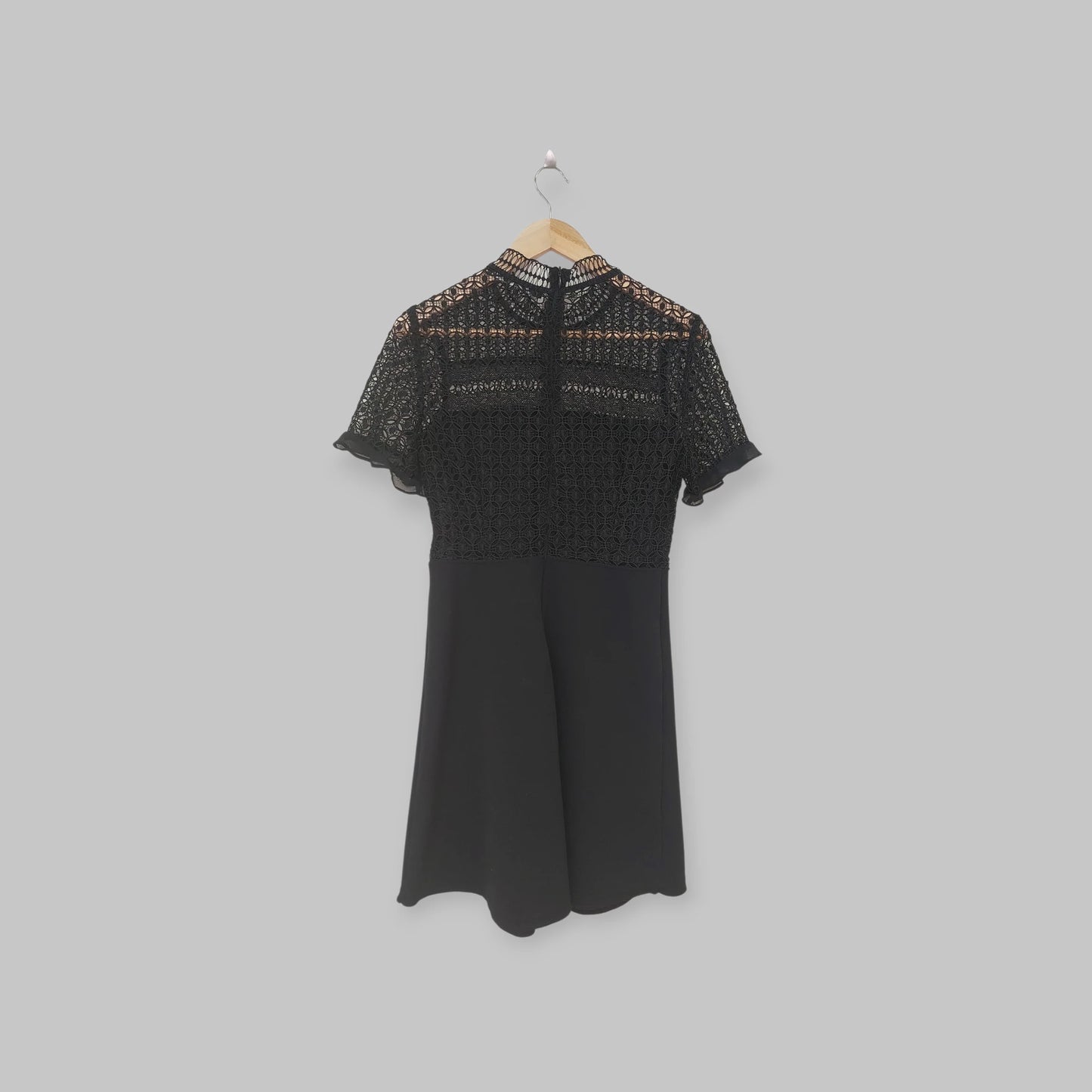 שמלה מידי שחורה ZARA WOMAN | מידה M
