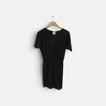 שמלת מידי שחורה מידהה XS של ZARA | מידה XS