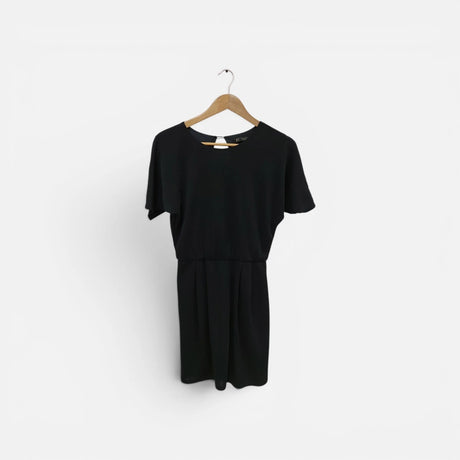 שמלת מידי שחורה מידהה XS של ZARA | מידה XS