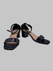 נעל עקב שחורה Scoop Shoes | מידה 41