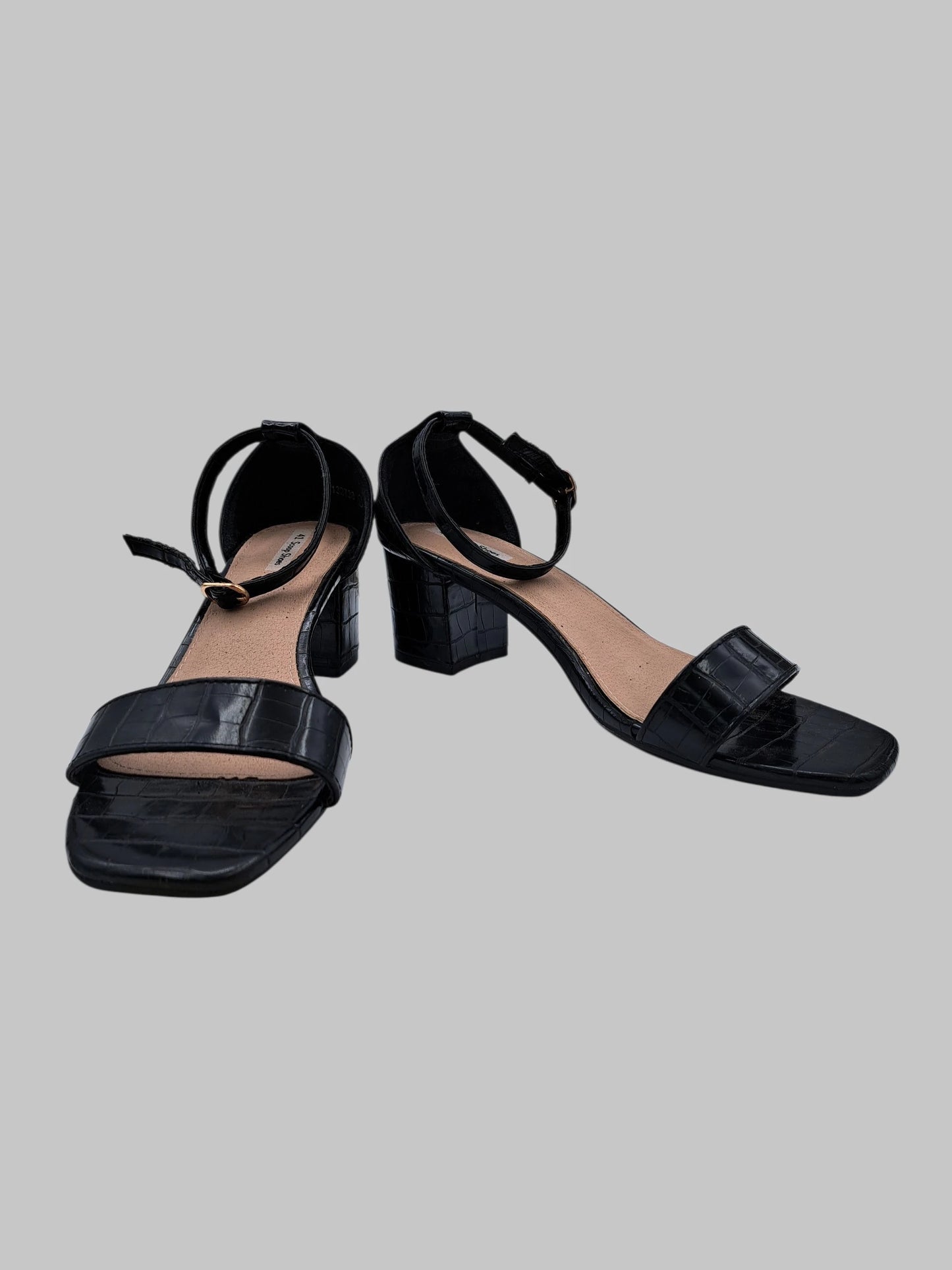 נעל עקב שחורה Scoop Shoes | מידה 41