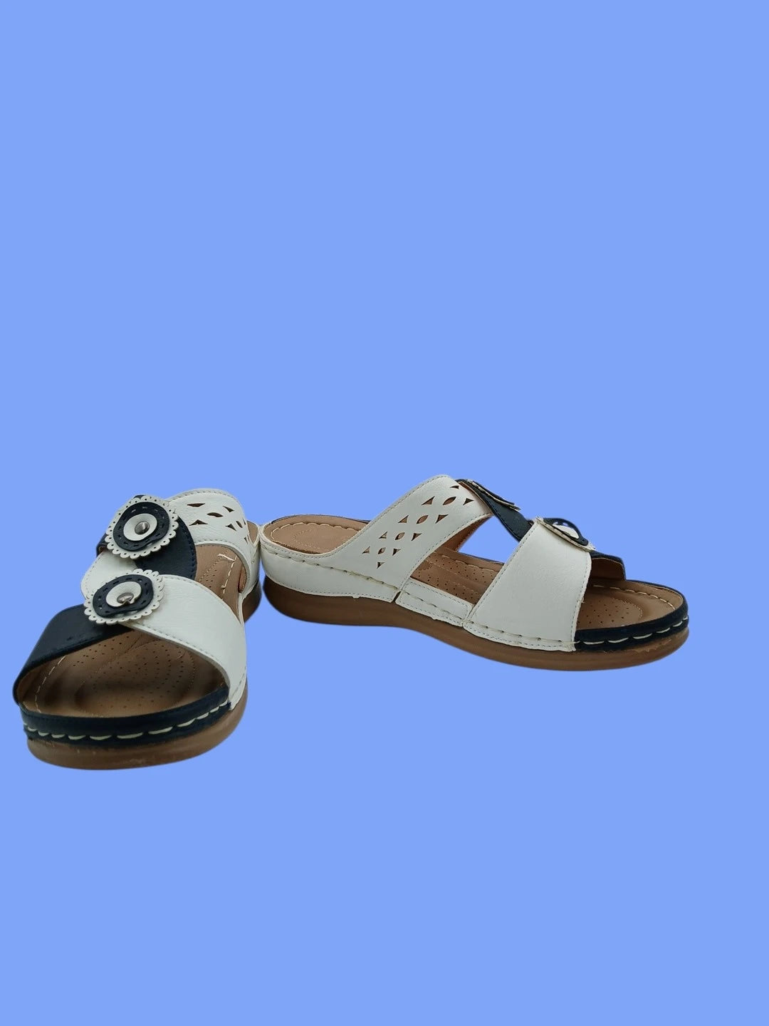 סנדלים לבן/שחור Soft Comfori | מידה M
