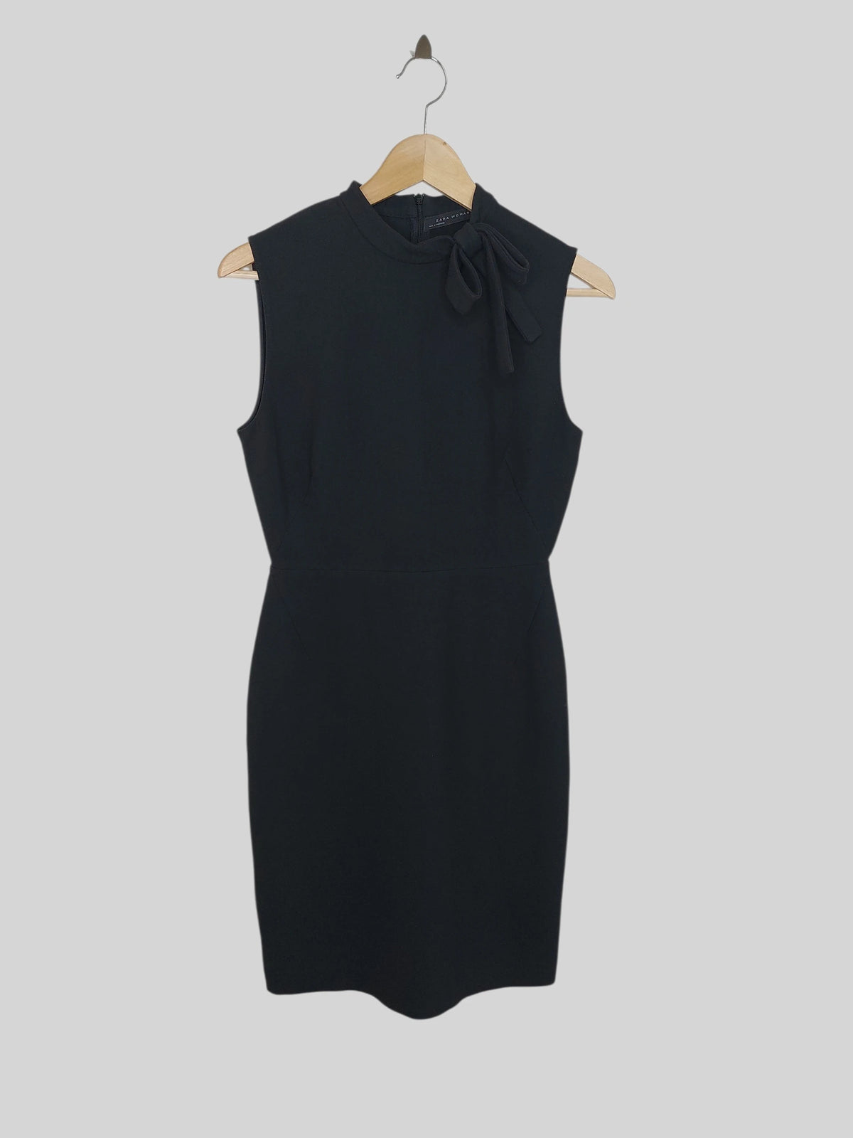 שמלת מידי שחורה ZARA | מידה M